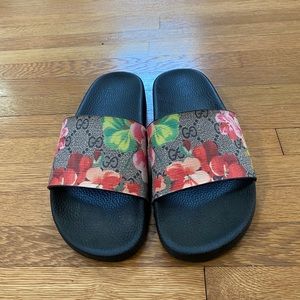 Copy cat Gucci slides